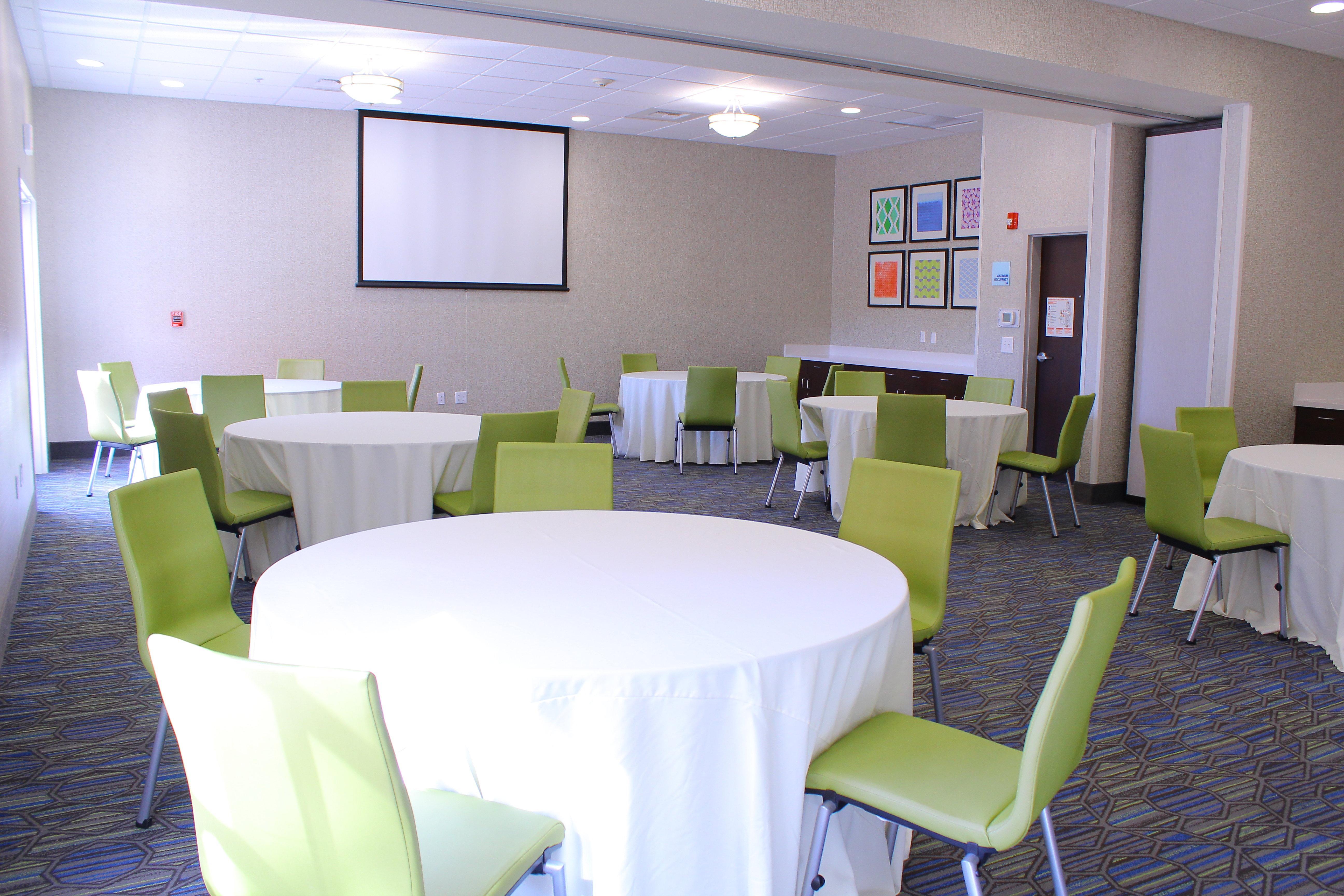Holiday Inn Express Hotel & Suites Napa Valley-American Canyon By Ihg Exterior photo