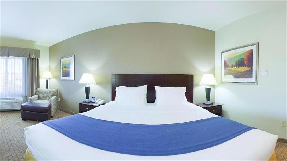 Holiday Inn Express Hotel & Suites Napa Valley-American Canyon By Ihg Exterior photo