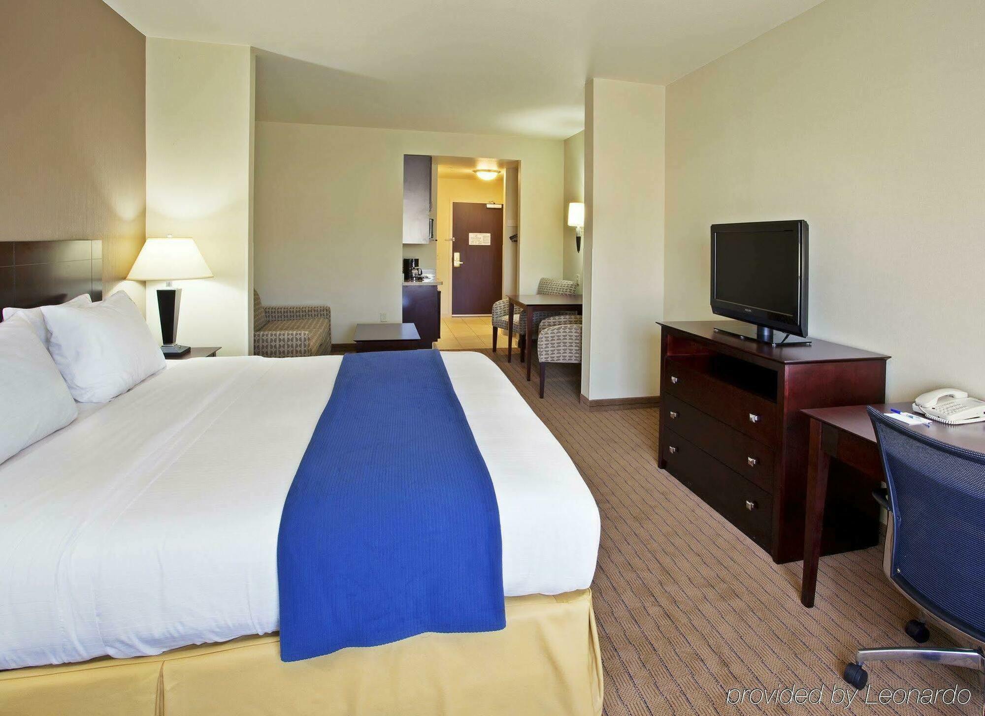 Holiday Inn Express Hotel & Suites Napa Valley-American Canyon By Ihg Exterior photo